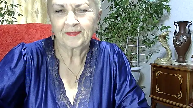 Snapshot of Emma52610 chatting on January 30, 12:16 pm Emma52610 online show from January 30, 12:16 pm