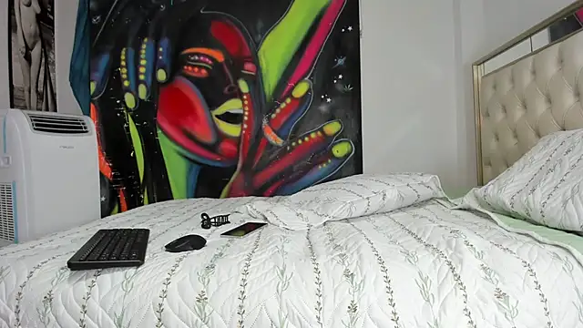 luna sexxy online show from December 1, 3:51 am