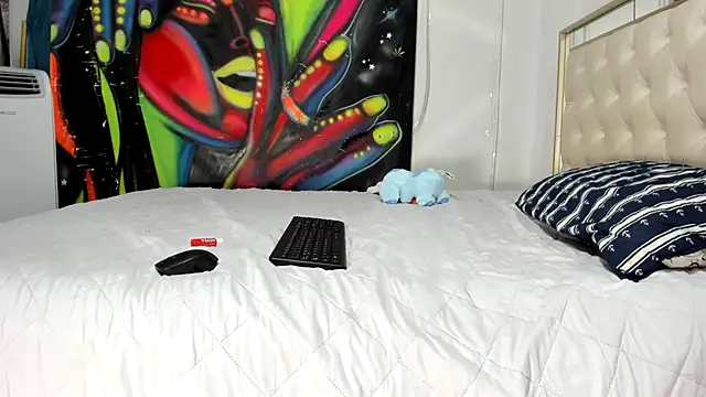 Snapshot of luna_sexxy chatting on June 7, 3:56 am luna sexxy online show from June 7, 3:56 am