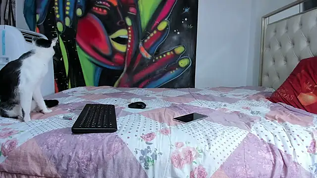 luna sexxy online show from November 27, 6:14 am