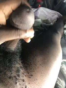 Snapshot of sbusiso1 chatting on March 4, 7:16 am sbusiso1 online show from March 4, 7:16 am