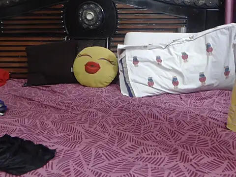 prettyindiandoll online show from April 1, 4:03 am