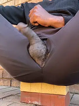ZeusBlackDick online show from May 10, 8:07 am