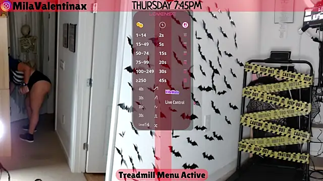 Snapshot of MilaValentina chatting on October 16, 11:46 pm MilaValentina online show from October 16, 11:46 pm