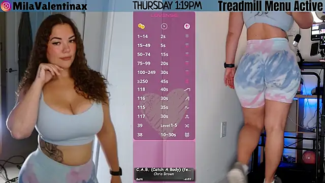Snapshot of MilaValentina chatting on April 30, 5:20 pm MilaValentina online show from April 30, 5:20 pm