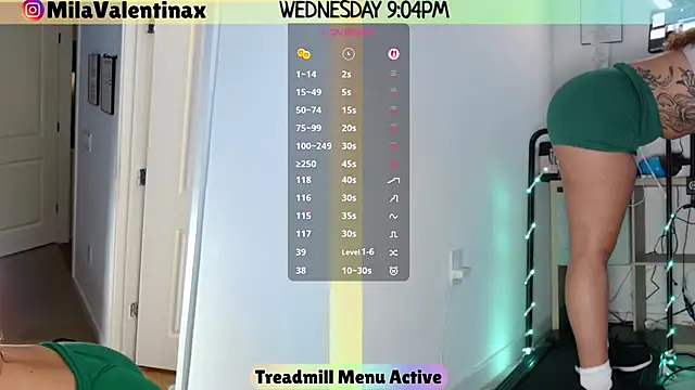 Snapshot of MilaValentina chatting on September 11, 1:05 am MilaValentina online show from September 11, 1:05 am