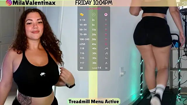 Snapshot of MilaValentina chatting on September 20, 2:05 am MilaValentina online show from September 20, 2:05 am