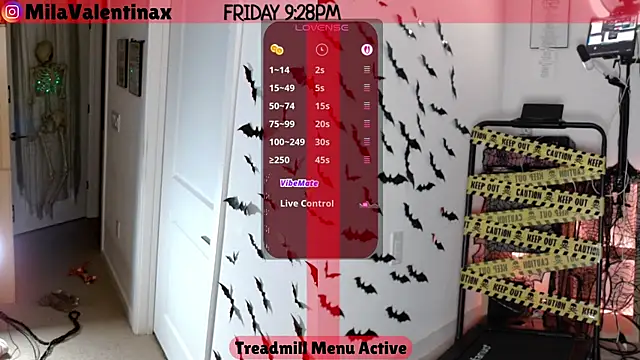 Snapshot of MilaValentina chatting on October 4, 1:29 am MilaValentina online show from October 4, 1:29 am