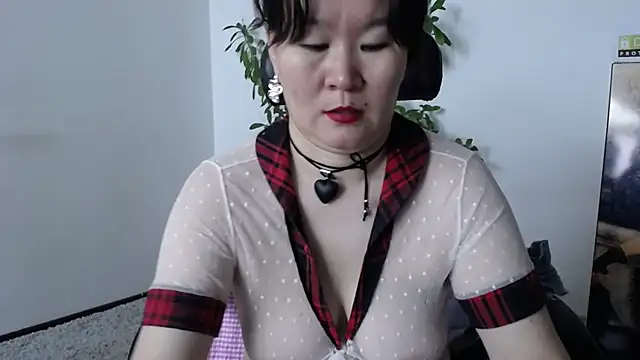 Snapshot of Akira_xx chatting on November 5, 3:31 am Akira xx online show from November 5, 3:31 am