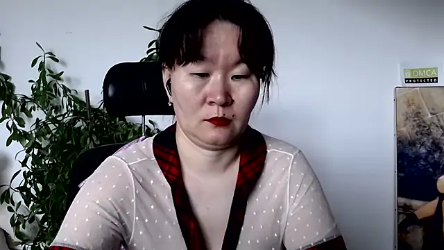 Snapshot of Akira_xx chatting on May 23, 2:32 am Akira xx online show from May 23, 2:32 am