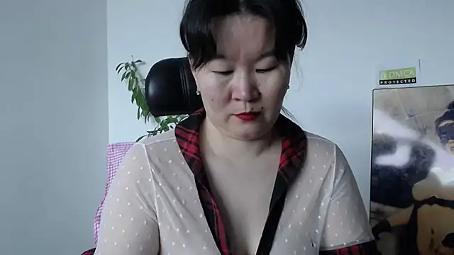 Snapshot of Akira_xx chatting on February 23, 2:24 am Akira xx online show from February 23, 2:24 am