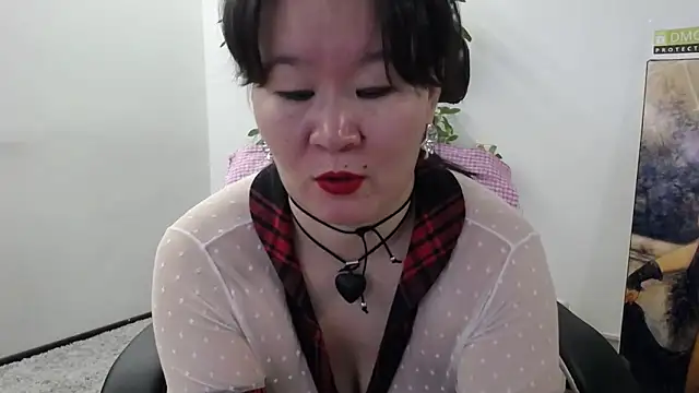 Snapshot of Akira_xx chatting on November 7, 2:38 am Akira xx online show from November 7, 2:38 am