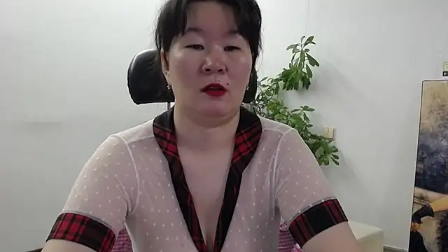 Snapshot of Akira_xx chatting on December 3, 2:23 am Akira xx online show from December 3, 2:23 am