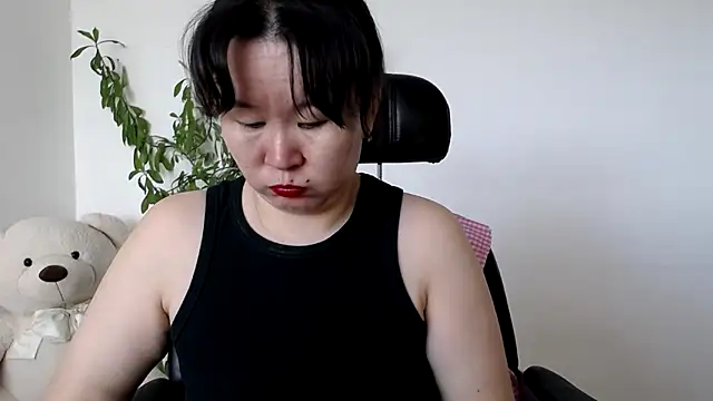 Snapshot of Akira_xx chatting on May 20, 2:30 am Akira xx online show from May 20, 2:30 am