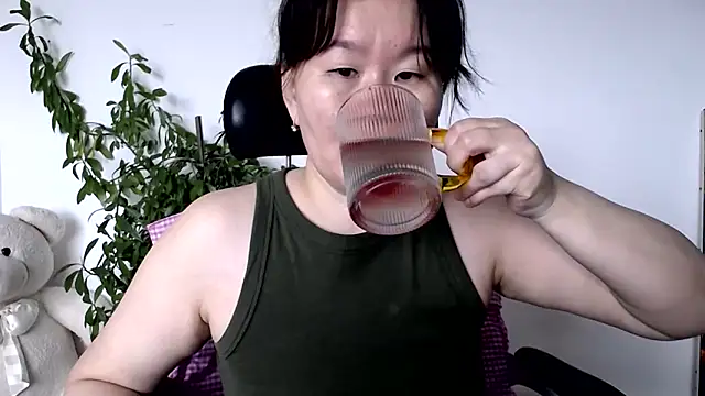 Snapshot of Akira_xx chatting on May 29, 2:39 am Akira xx online show from May 29, 2:39 am