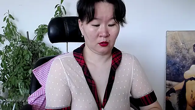 Snapshot of Akira_xx chatting on June 7, 2:28 am Akira xx online show from June 7, 2:28 am