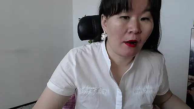 Snapshot of Akira_xx chatting on September 27, 1:56 am Akira xx online show from September 27, 1:56 am