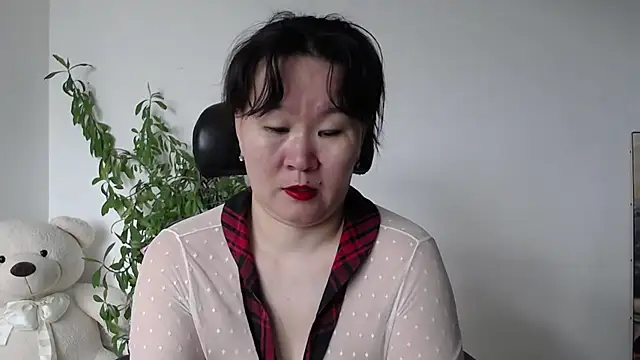 Snapshot of Akira_xx chatting on May 16, 12:53 am Akira xx online show from May 16, 12:53 am