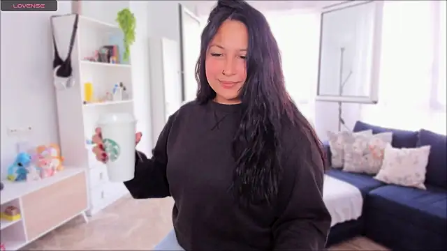 DannaaMeliza online show from October 22, 9:31 am