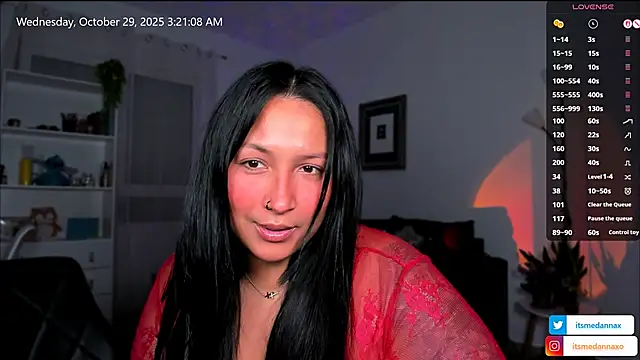 DannaaMeliza online show from October 29, 2:21 am