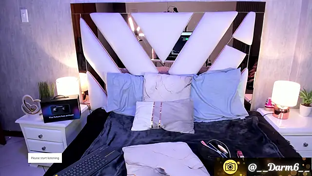 Lia Simons online show from November 2, 3:11 am