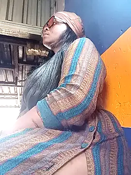 SQUITBOOTY online show from January 18, 11:24 am