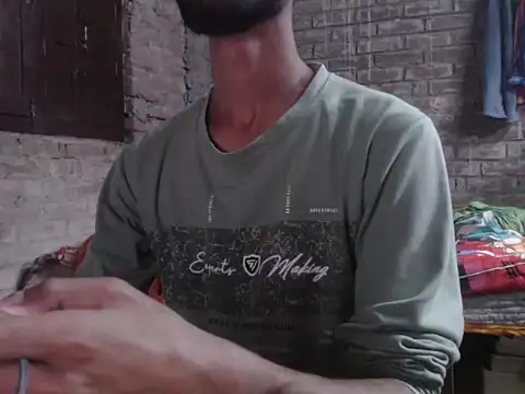 Snapshot of ThethunderPo chatting on November 2, 2:27 am ThethunderPo online show from November 2, 2:27 am