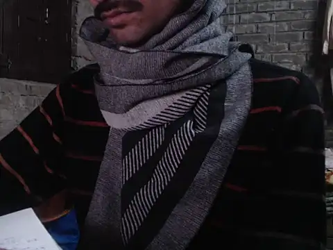 Snapshot of ThethunderPo chatting on December 4, 3:22 pm ThethunderPo online show from December 4, 3:22 pm