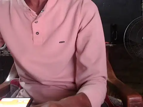 Snapshot of ThethunderPo chatting on March 2, 10:16 am ThethunderPo online show from March 2, 10:16 am