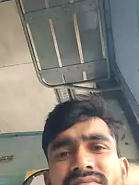 Snapshot of ThethunderPo chatting on November 13, 5:55 am ThethunderPo online show from November 13, 5:55 am