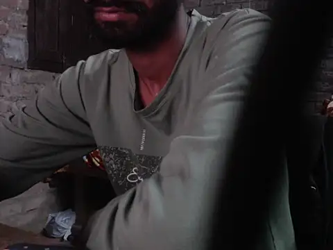 Snapshot of ThethunderPo chatting on November 2, 3:06 pm ThethunderPo online show from November 2, 3:06 pm