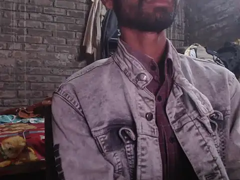 Snapshot of ThethunderPo chatting on November 27, 2:39 pm ThethunderPo online show from November 27, 2:39 pm