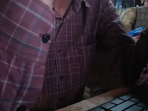 Snapshot of ThethunderPo chatting on November 28, 3:39 am ThethunderPo online show from November 28, 3:39 am