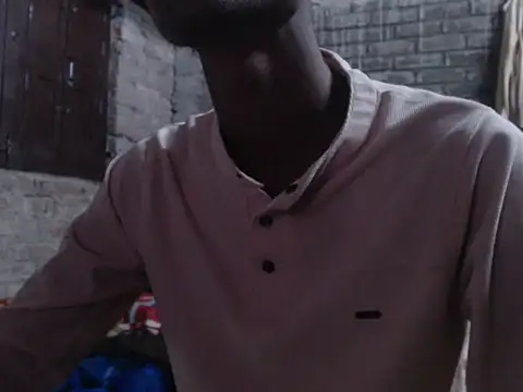 Snapshot of ThethunderPo chatting on December 3, 7:41 am ThethunderPo online show from December 3, 7:41 am