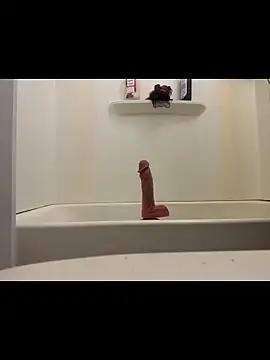 Snapshot of samirah_red chatting on April 8, 7:32 am samirah red online show from April 8, 7:32 am