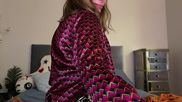 airgeadx online show from December 3, 11:04 pm