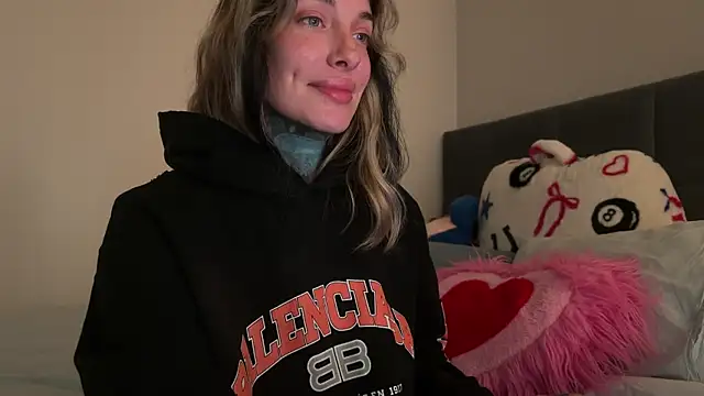 airgeadx online show from April 4, 10:49 pm