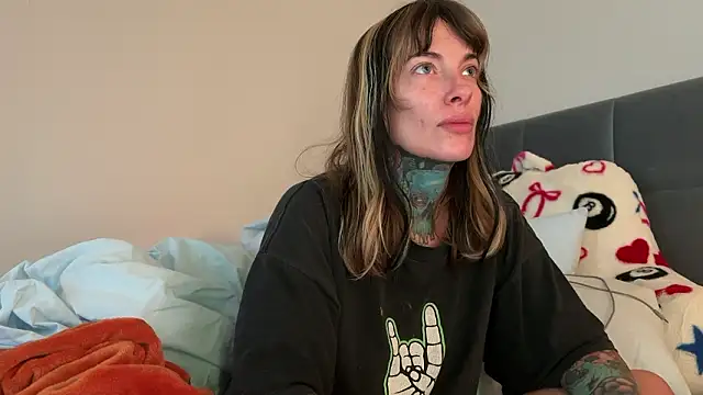 airgeadx online show from March 29, 7:59 pm