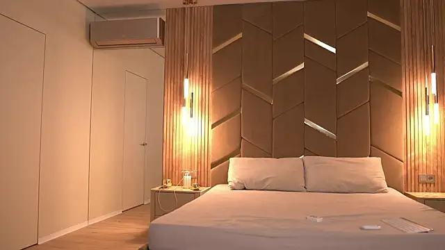 juice-pussy online show from March 7, 3:06 pm