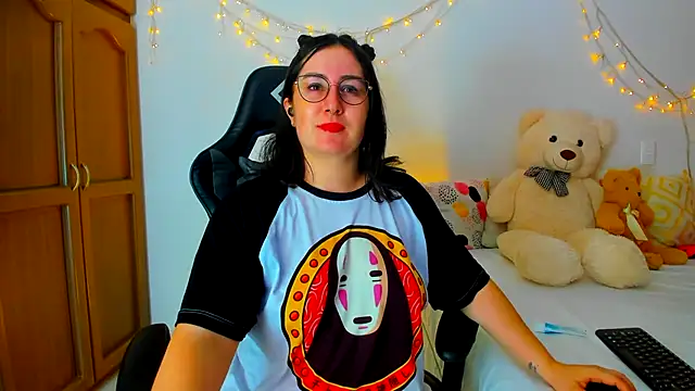 Susan Foxx online show from February 11, 9:03 pm