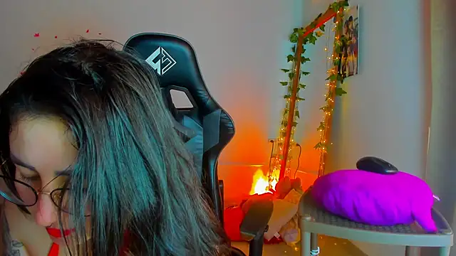 Susan Foxx online show from November 9, 6:56 pm