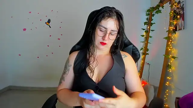 Susan Foxx online show from February 10, 5:56 pm