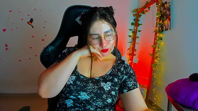 Susan Foxx online show from December 1, 7:26 pm