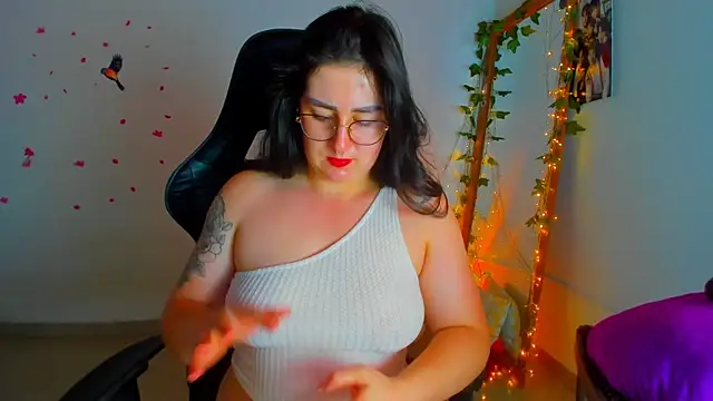 Susan Foxx online show from November 6, 7:51 pm