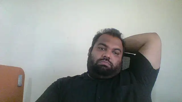 Snapshot of FatCockBoySL chatting on May 7, 10:40 am FatCockBoySL online show from May 7, 10:40 am