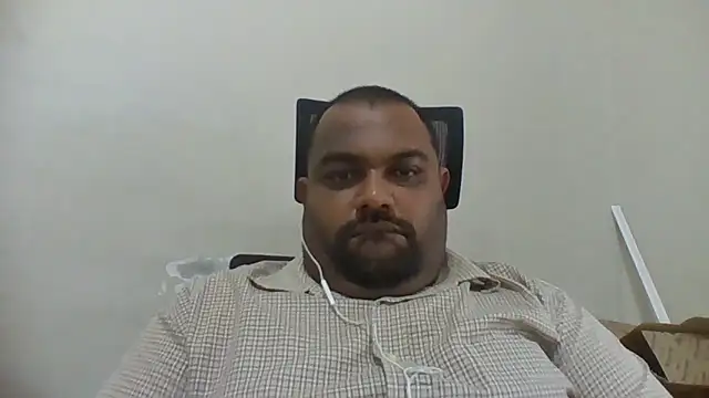Snapshot of FatCockBoySL chatting on May 22, 10:02 am FatCockBoySL online show from May 22, 10:02 am
