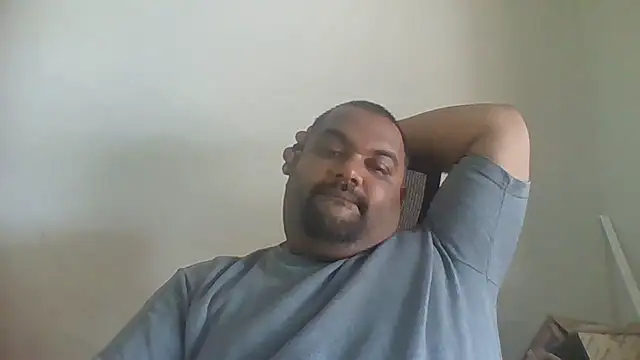 Snapshot of FatCockBoySL chatting on May 23, 4:33 am FatCockBoySL online show from May 23, 4:33 am