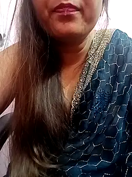 naughtymadam online show from December 5, 3:53 am