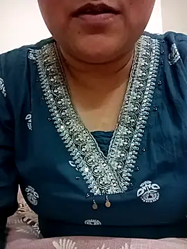 naughtymadam online show from February 28, 6:24 am