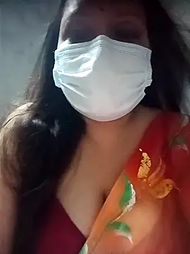 naughtymadam online show from April 14, 5:01 am